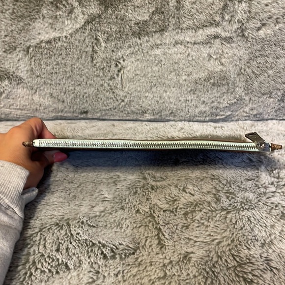 Host Pick 4/26🎉🎊 Coach Slim Pouch - Picture 3 of 8